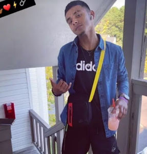 Meet your Posher, Leo